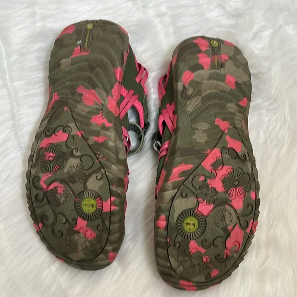 Jambu Army Green Pink Water Shoes Sandals